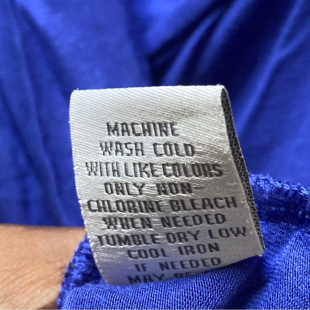 🏷 Soft Surroundings | Surplice/Faux-Wrap Long-Sleeved V-Neck Top - M, Blue - Picture 8 of 8